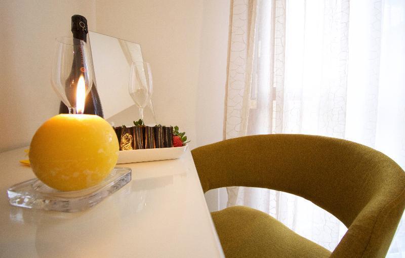 Hq Aparthotel Milano Inn - Smart Suites Cinisello Balsamo Exterior foto