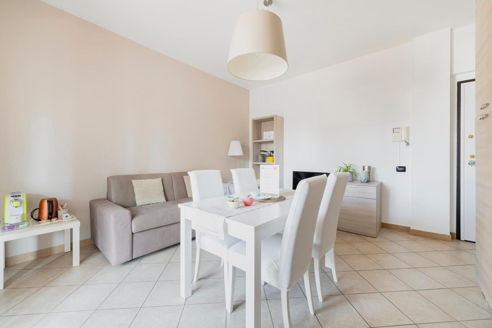 Hq Aparthotel Milano Inn - Smart Suites Cinisello Balsamo Exterior foto